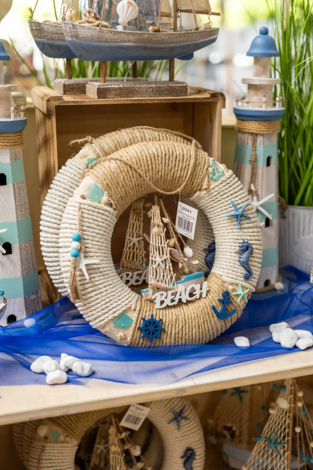 ⚓️🌊 Neue maritime Highlights für dein Zuhause! 🌊⚓️

Entdecke unsere brandneue Kollektion im maritimen Look – perfekt für alle, die das Meer lieben! Ob tolle Schiffe, ein Leuchtturm, Muscheln oder Strandaccessoires – diese Stücke bringen das Urlaubsfeeling direkt in dein Zuhause oder deinen Garten. Lass dich von der Meeresbrise inspirieren und schaffe eine entspannte, maritime Atmosphäre! 🌅🦀

Jetzt stöbern und das Meer in dein Leben holen! 🌟
 #MaritimerLook #Strandfeeling #Meeresdeko #urlaubzistschön
